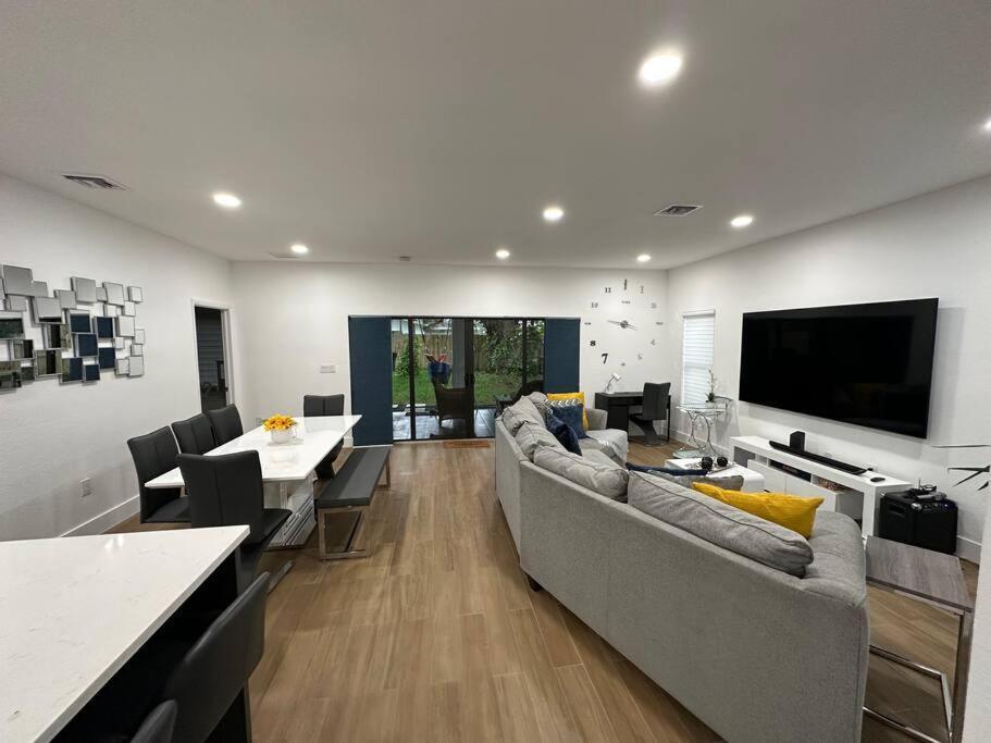 Enjoy Our Brand New Close To Hollywood In Hallandale Beach! Hallandale Beach